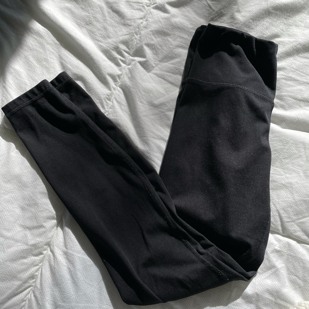 Yogalicous black leggings!